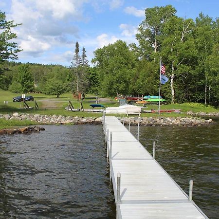 Rangeley Retreat Cabin-Style Home Lake Access Екстер'єр фото